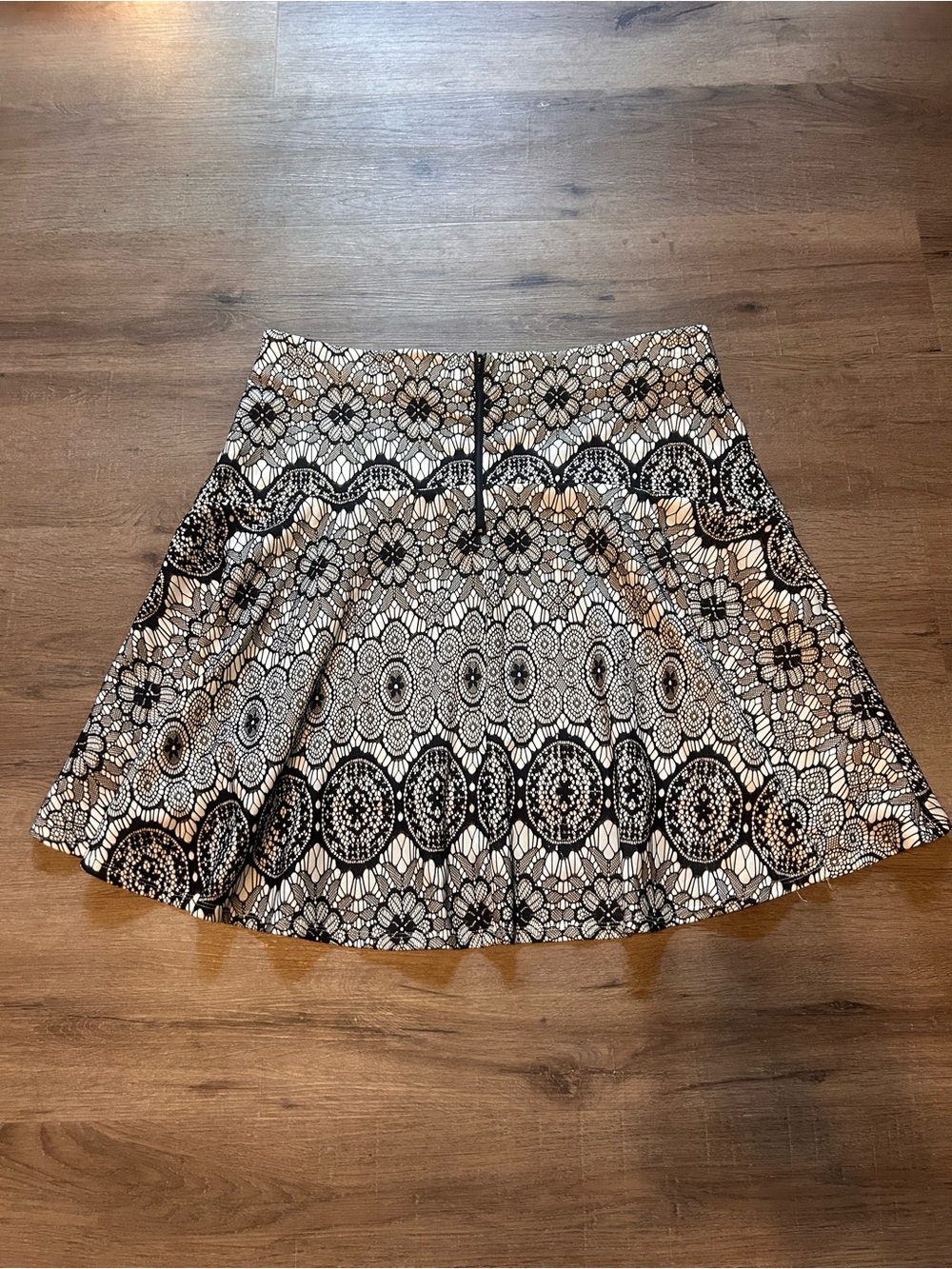 Torrid Skirt Womens Plus Size 1 Black & White Lace Overlay Hi-Lo Skater - Picture 8 of 8